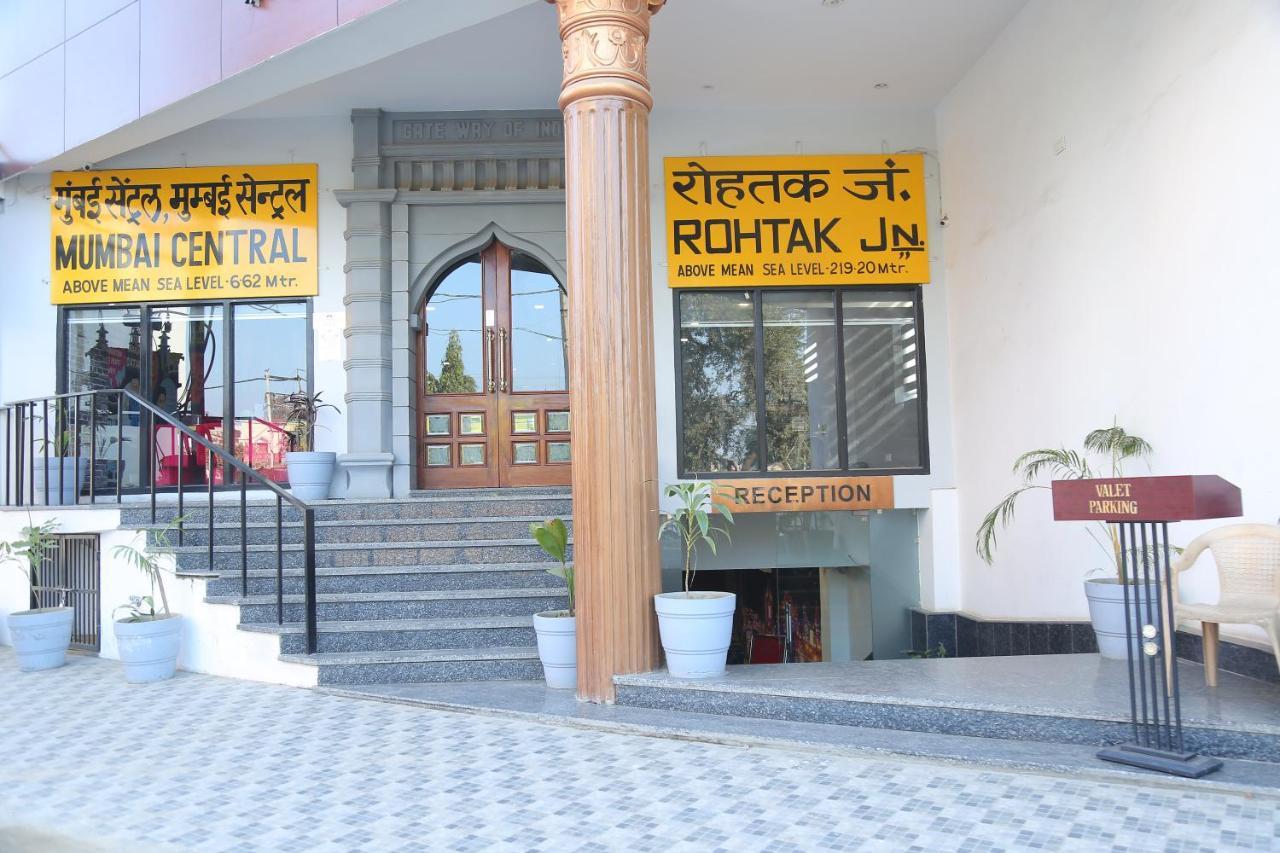 Inter Urban Hotel Rohtak Екстериор снимка